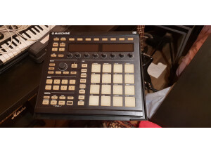 Native Instruments Maschine MKII (95525)