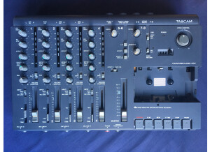 FFF9C90A-AFCB-40D4-ABB0-10B77B3935AD