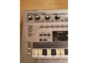 Roland MC-303 (96348)