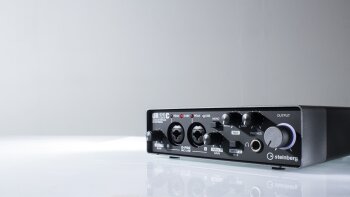 Steinberg UR22C : Steinberg UR22C mood far right angle bright -7806 Steinberg UR22C : Steinberg UR22C mood far right angle bright -7806