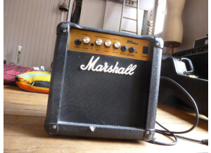 Marshall MG10CD (47105)