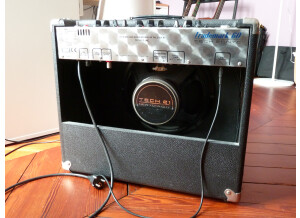 Tech 21 Trademark 60 1x12 (38928)