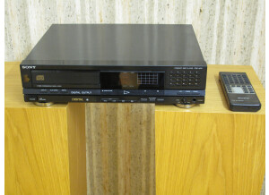 Sony CDP-M75 (64814)
