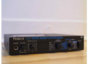 Roland JV-1010 (9964)