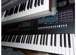 Roland V-Synth GT (7019)