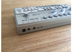 TB-303 06