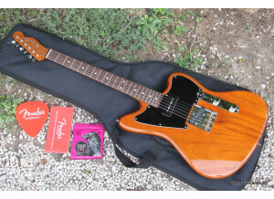 Fender Made in Japan Mahogany Offset Telecaster (76081)