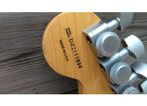 Fender American Deluxe Stratocaster [1998-2003] (23914)