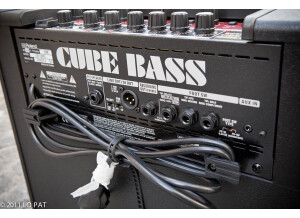 Roland Cube XL Bass 3