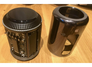 Apple Mac Pro 2013 (31843)