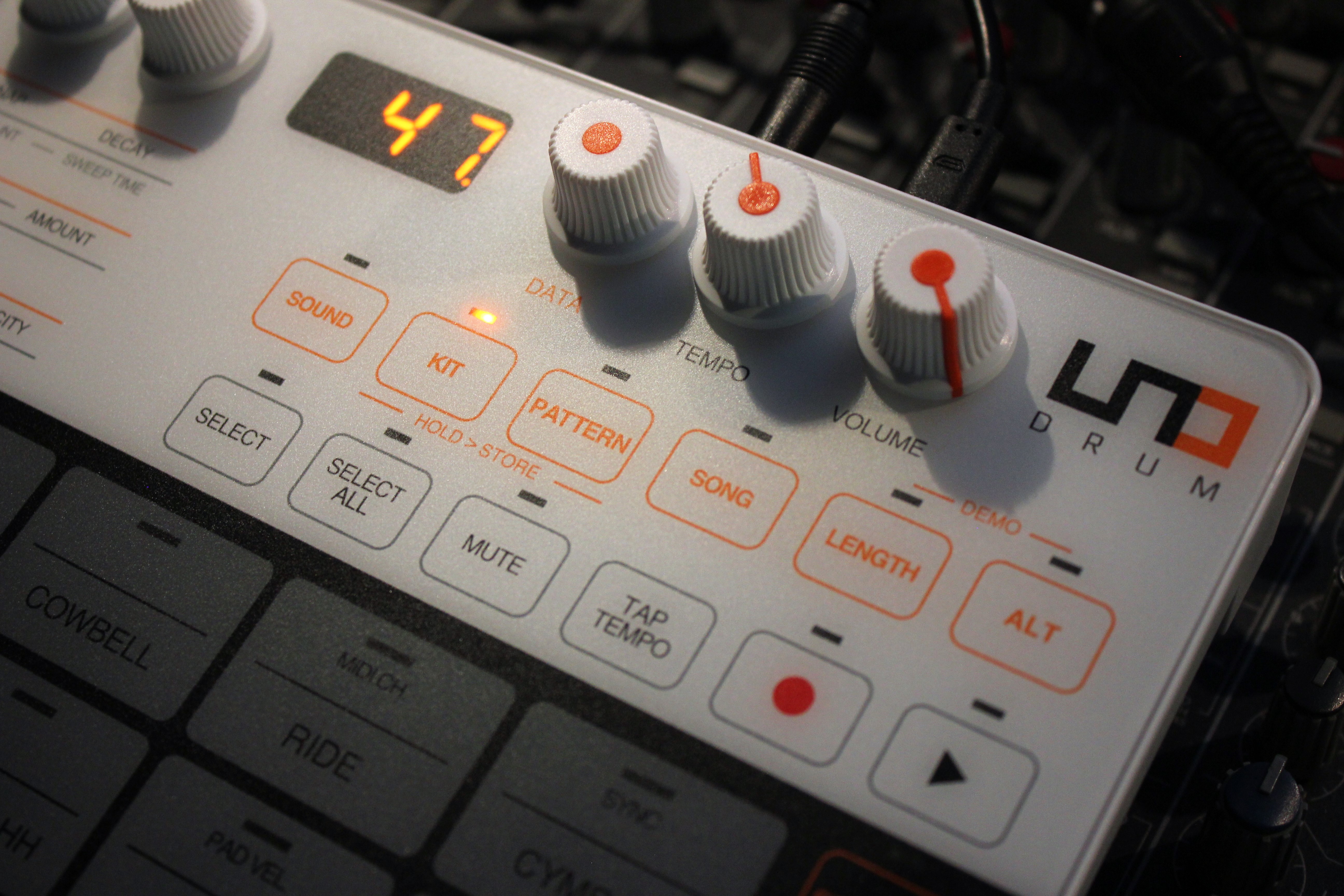 Uno Drum_2tof 10.JPG