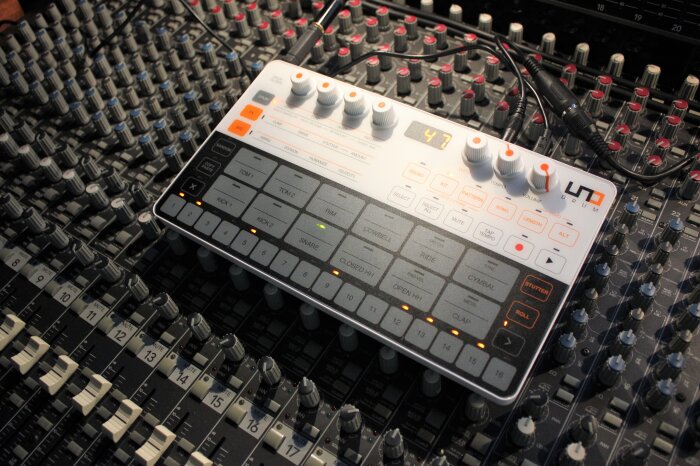 Uno Drum_2tof 04.JPG Uno Drum_2tof 04.JPG