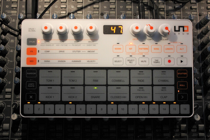 Uno Drum_2tof 03.JPG Uno Drum_2tof 03.JPG