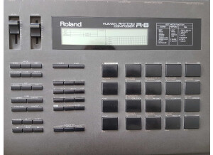 Roland R-8 (94428)