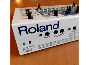 Roland SH-32 (23677)