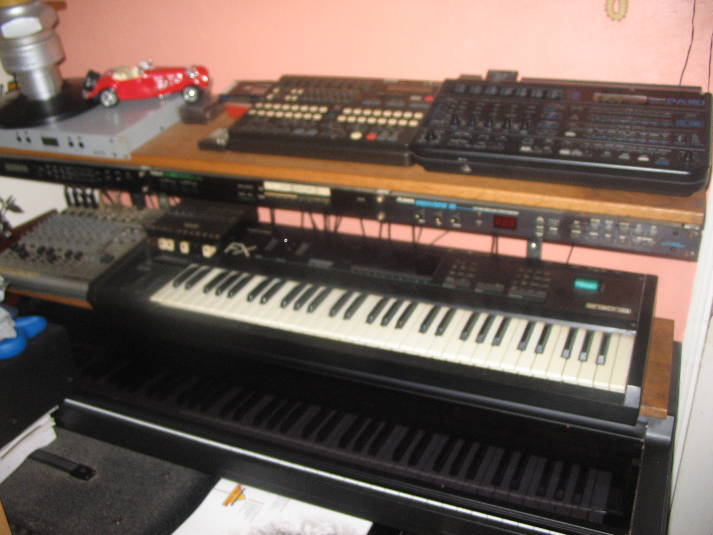 Roland A-880