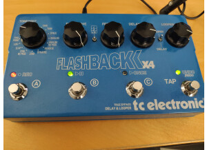 TC Electronic Flashback x4 (85377)