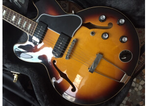 Gibson ES-330 (4085)