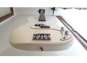 Fender Standard Precision Bass [2009-2018] (62025)