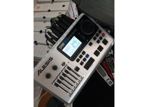 Behringer Ultrabass BVT4500H (85435)