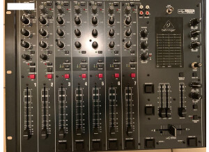 Behringer DX2000USB (2544)