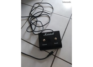 Marshall PEDL10010 - Twin Footswitch Channel/Chorus  (82838)