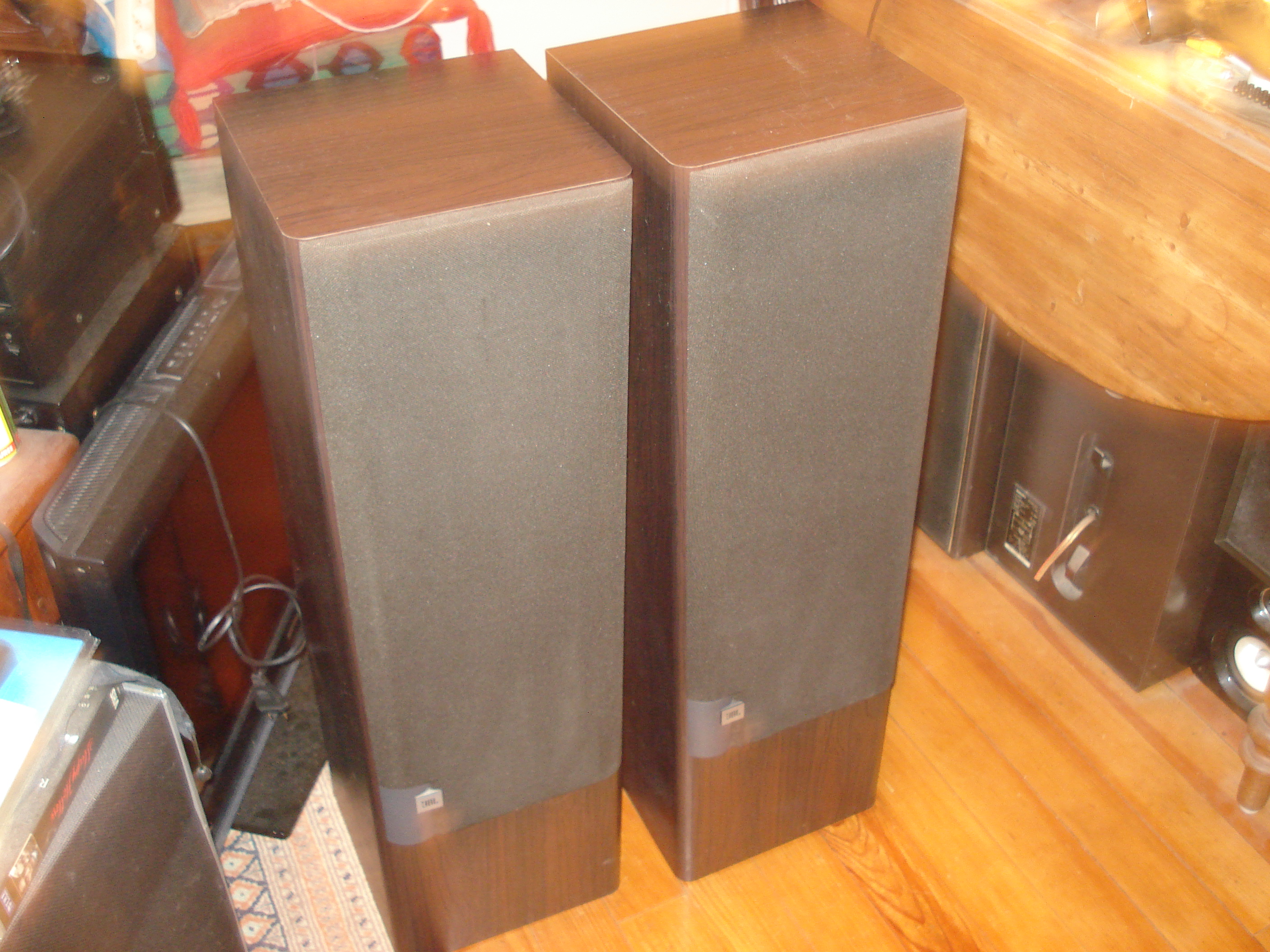 enceintes  JBL série LX 700 mk2