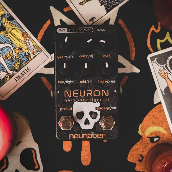 neuronhalloween