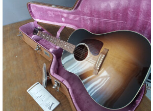 Gibson J45 (11890)