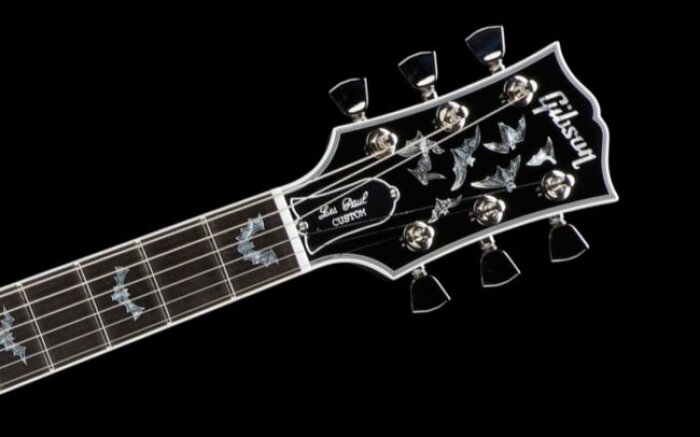 batsinflightlespaulcustom batsinflightlespaulcustom