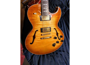 Gibson ES-137 Custom Gold Hardware (98642)