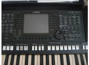 Yamaha PSR-S750 (84901)