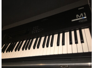 Korg M1 (14418)