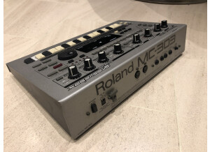 Roland MC-303 (68985)