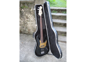 Fender American Deluxe Jazz Bass Montego Black Rosewood