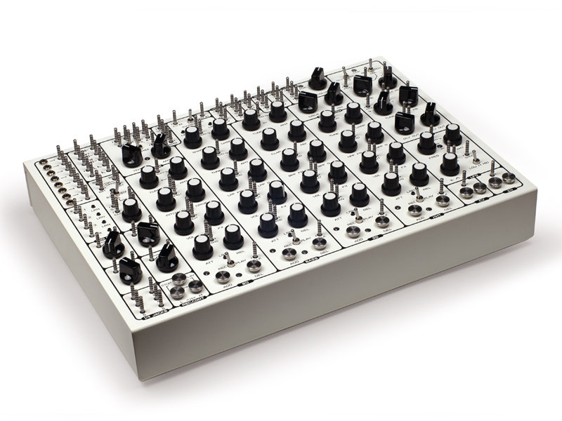 Pulsar 23 White Slant