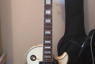 Fenix by Young Chang Les Paul Custom