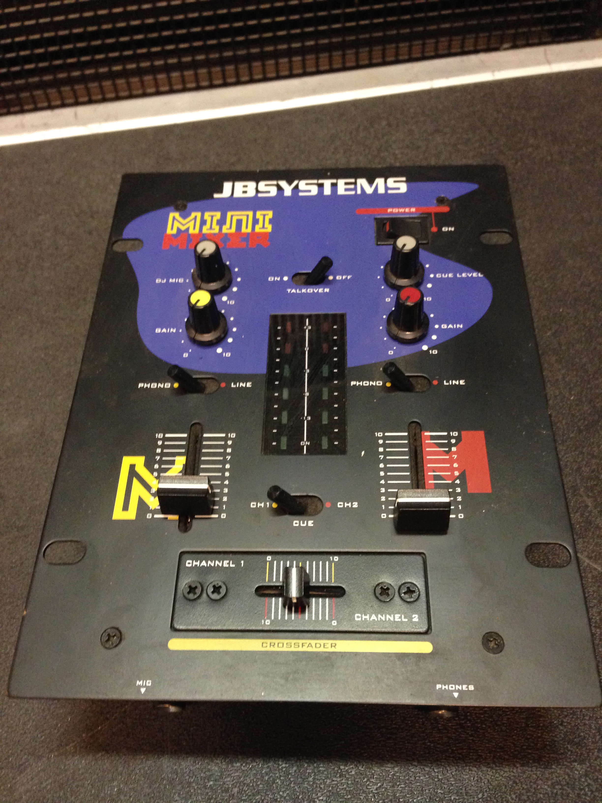JB SYSTEMS MINI MIXER 