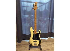Fender Tony Franklin Fretted Precision Bass