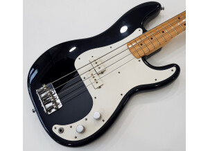 Fender Standard Precision Bass [1982-1986] (63834)