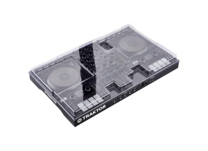 FAFB6899-FFC5-4086-A922-81E86BD7CBF5