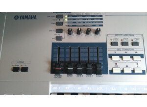 Yamaha MO6 (34156)