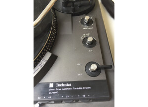 Technics SL-1900 (77981)