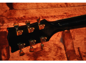 2330-7-Chevy-Les-Paul-Custom-des-90-s