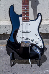 StratocasterPlayer-18 StratocasterPlayer-18