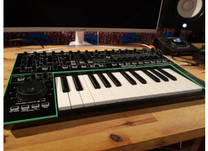 Roland SYSTEM-1 (36851)