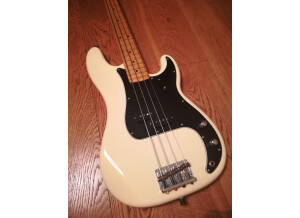 Squier Matt Freeman Precision Bass