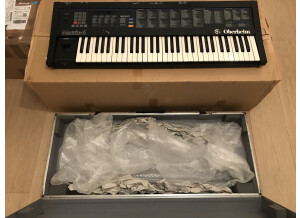 Oberheim Matrix 6 (14156)