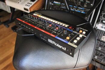 JU-06A_2tof 10.JPG JU-06A_2tof 10.JPG