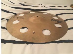 Sabian HHX Evolution O-Zone Crash 18"